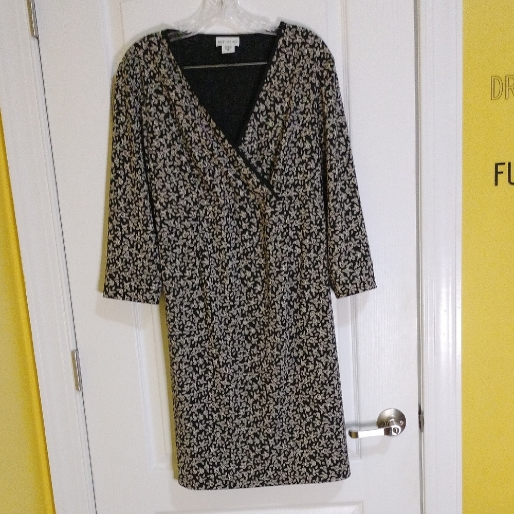 Motherhood Maternity Black and Cream Long Sleeve Dress